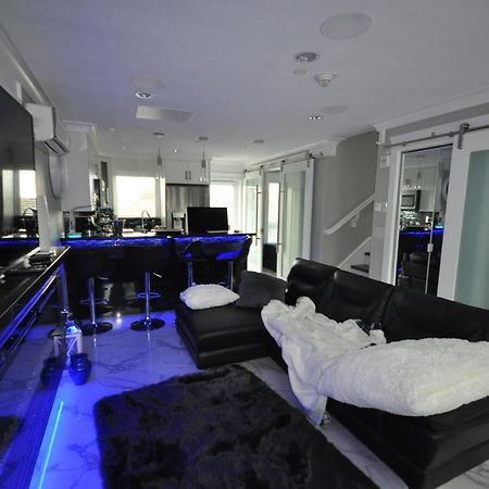 Beautiful Bright 3 Bed Townhouse Lejlighed Vancouver Eksteriør billede