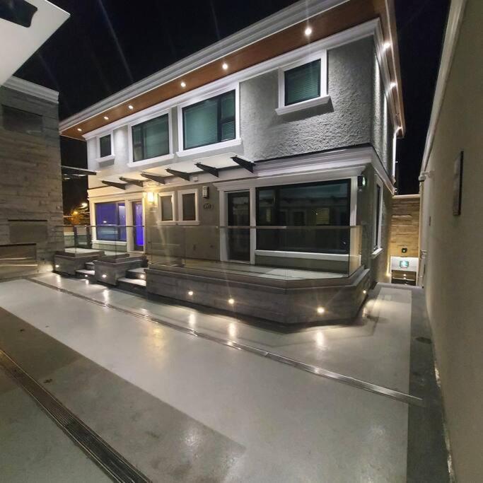 Beautiful Bright 3 Bed Townhouse Lejlighed Vancouver Eksteriør billede