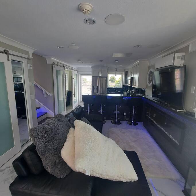 Beautiful Bright 3 Bed Townhouse Lejlighed Vancouver Eksteriør billede